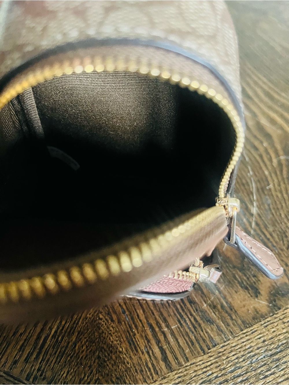 Mini Backpack Keychain - Picture 2 of 4